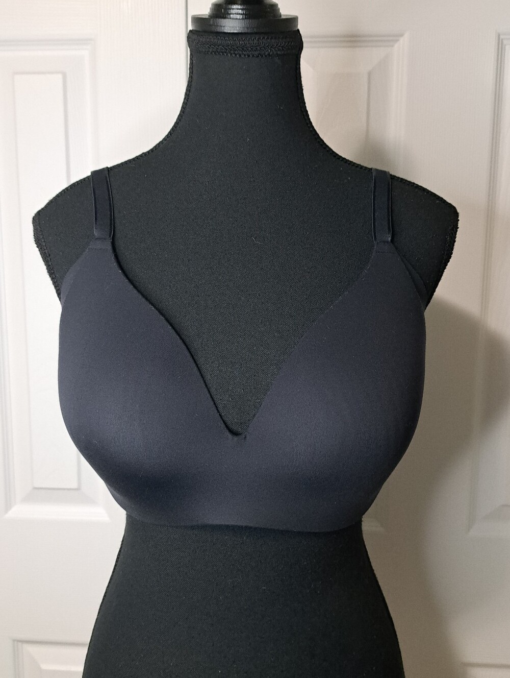 Knix Wing Woman Bra Wireless Comfort Bra No Size Tag 34" Flat Band Black Smooth